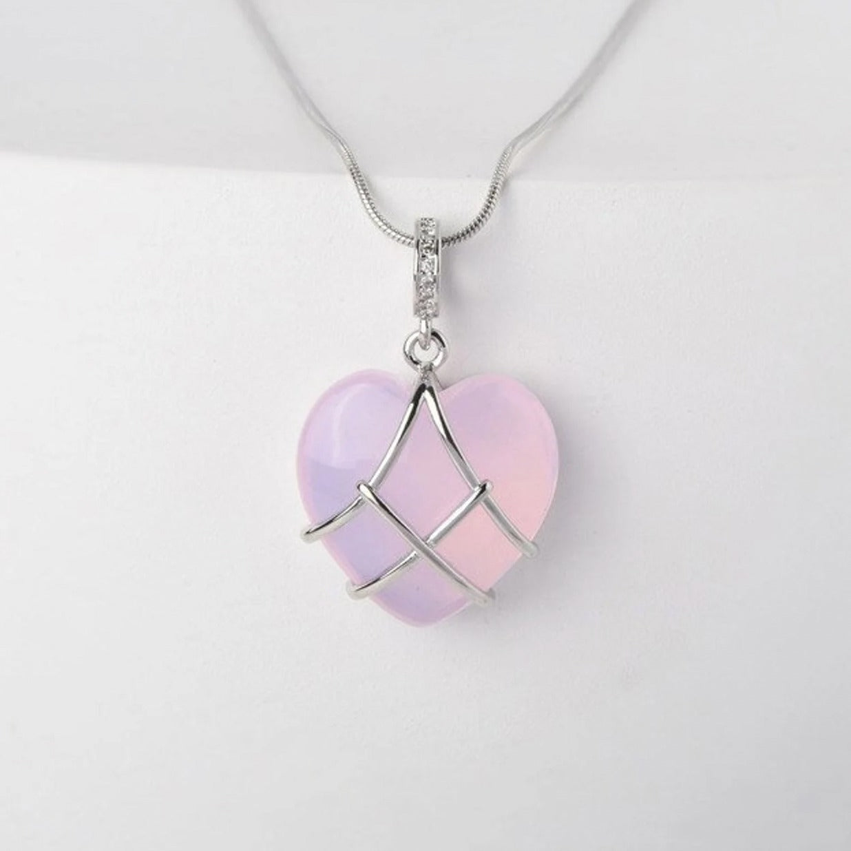 Collier en pierre de lune tendance pour fille de dessin animé, collier de princesse amoureuse, bijoux fantaisie