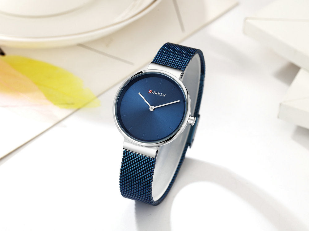 Montre à quartz nouvelle mode pour femmes avec bracelet en maille, montre de poche décontractée pour les affaires.