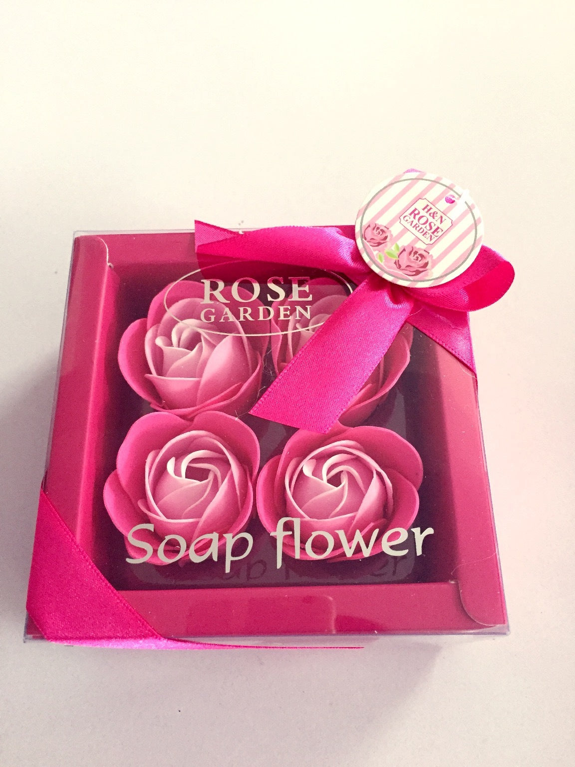 Coffret cadeau de 4 fleurs de savon à la rose pour la Saint-Valentin