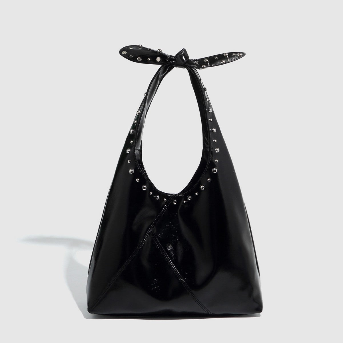 Sac fourre-tout à rivets et nœud, sac seau pour femme