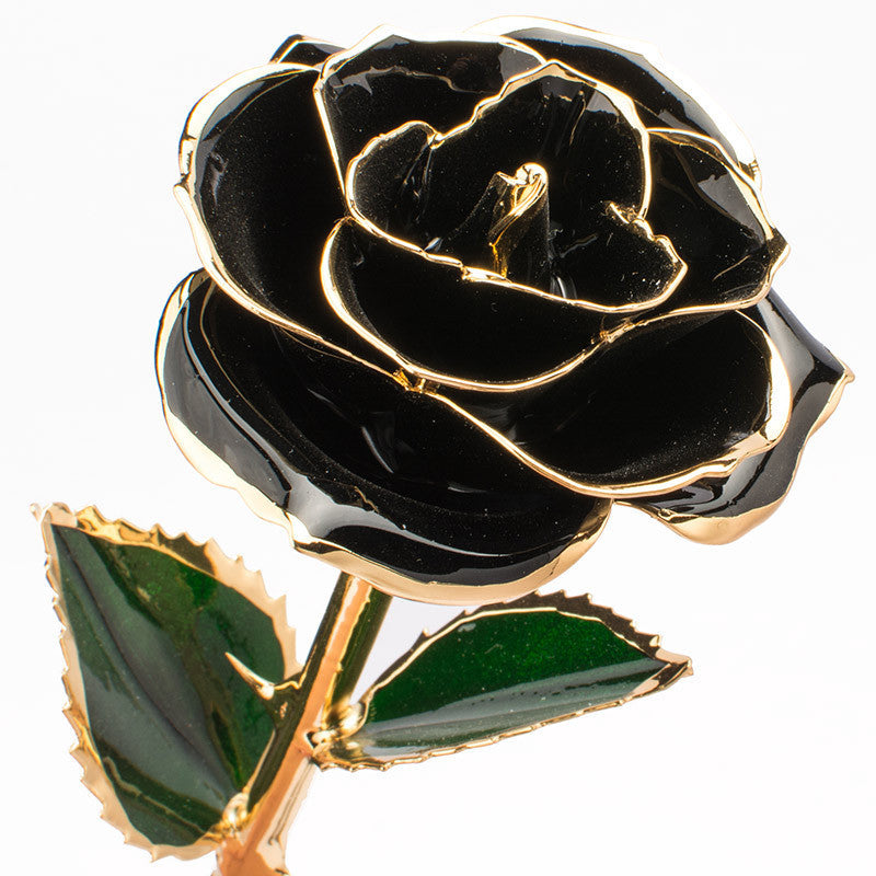 Fleur de rose plaquée or 24 carats avec un coffret cadeau Cadeau de Saint-Valentin