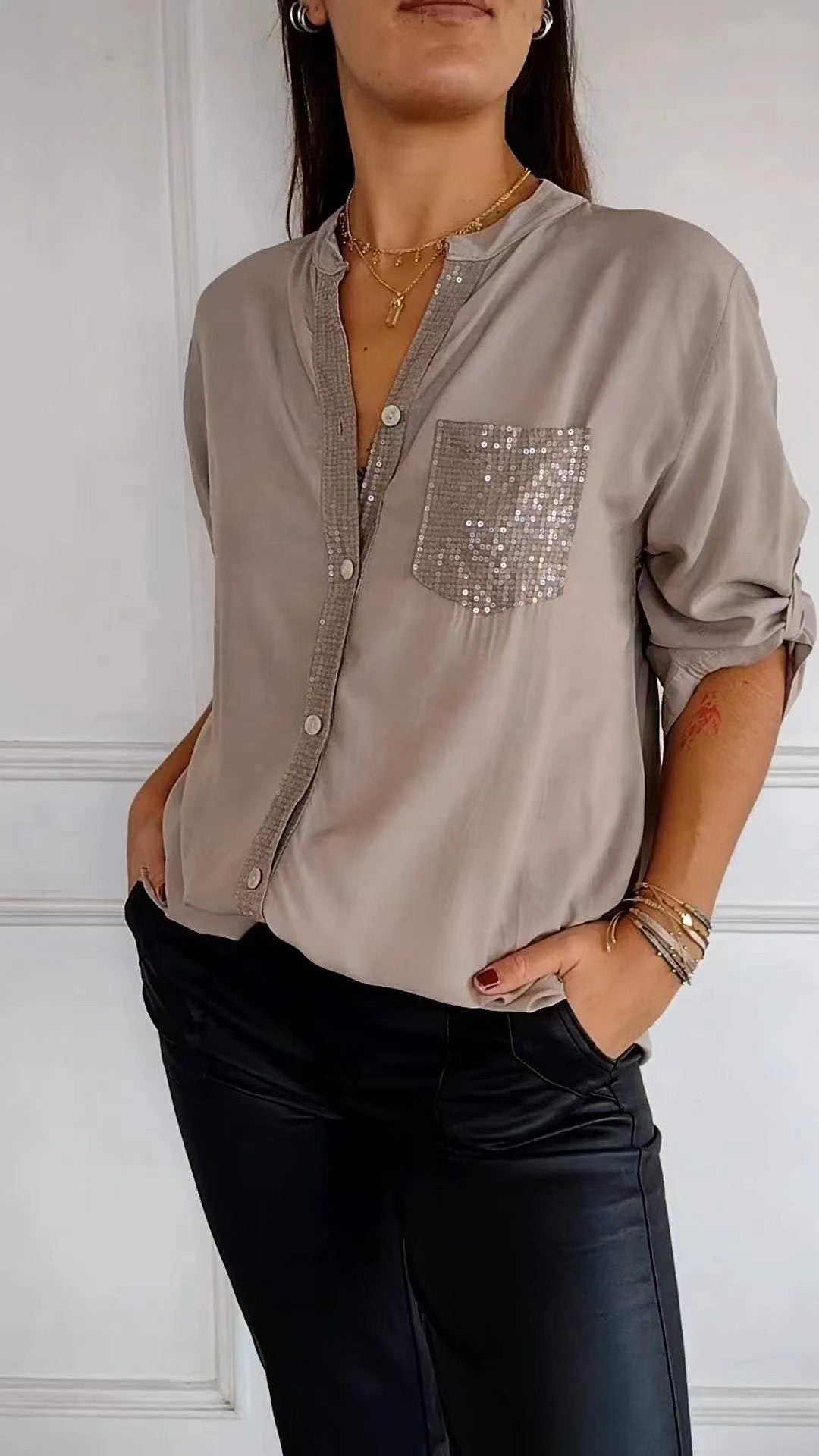 Chemise à manches longues décontractée avec design de poche en sequins, haut de mode pour femmes, vêtement de commutation.