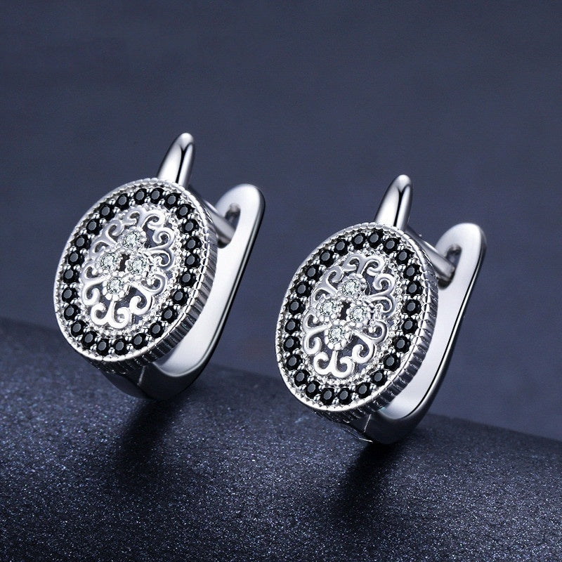 Boucles d'oreilles tendance en plaqué cuivre avec strass raffinés