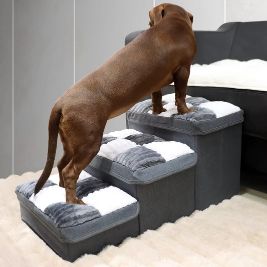 Plateau d'échecs de luxe fait à la main avec des marches pour chien et un espace de rangement.