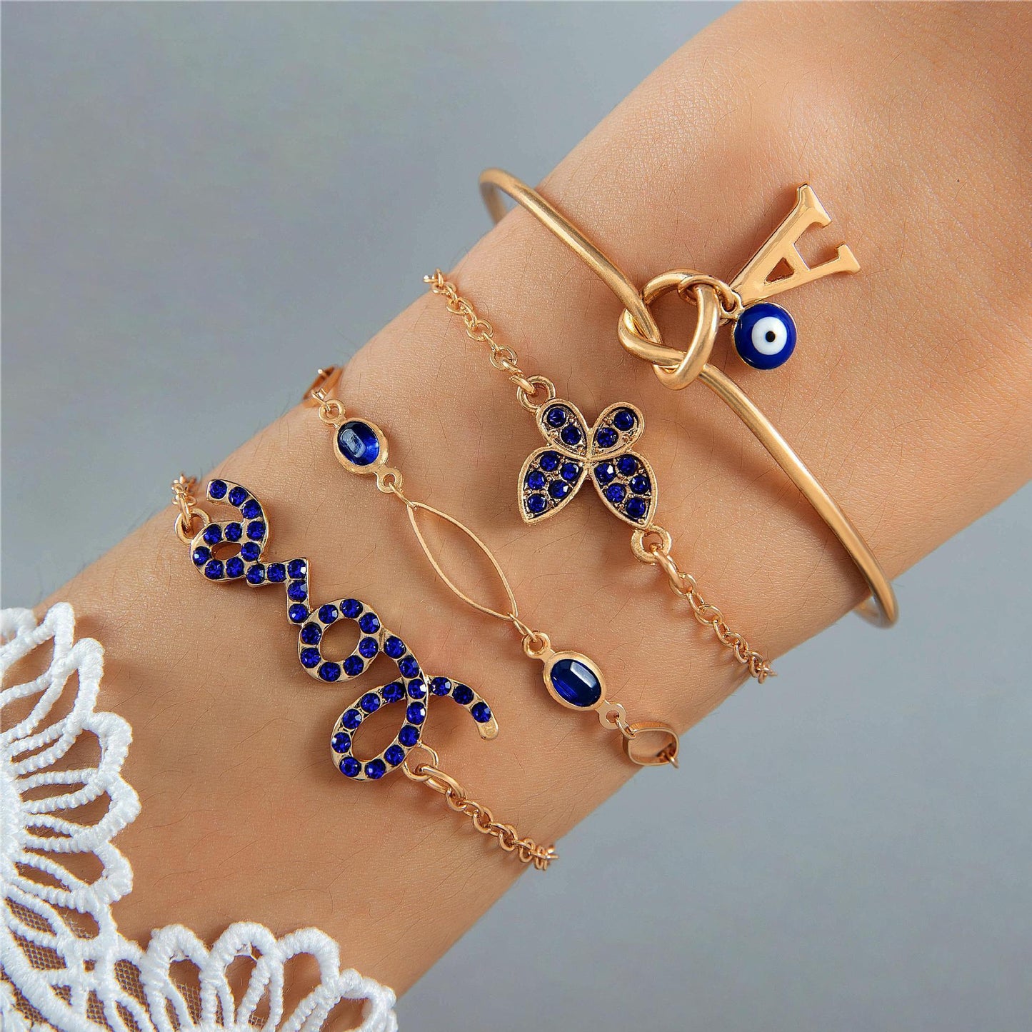 Lot de 4 bracelets papillons et fleurs bleues avec strass pour la Saint-Valentin