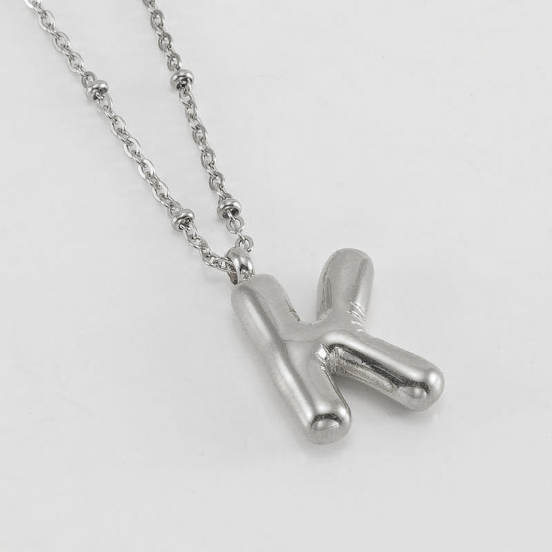 Collier avec pendentif lettre bulle tendance pour femme