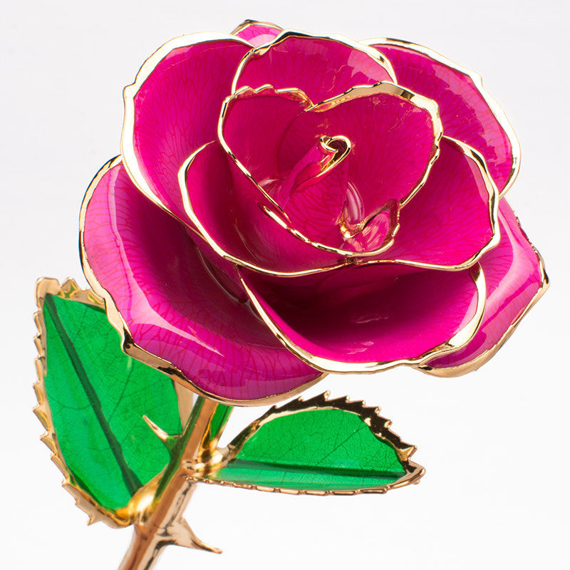 Fleur de rose plaquée or 24 carats avec un coffret cadeau Cadeau de Saint-Valentin