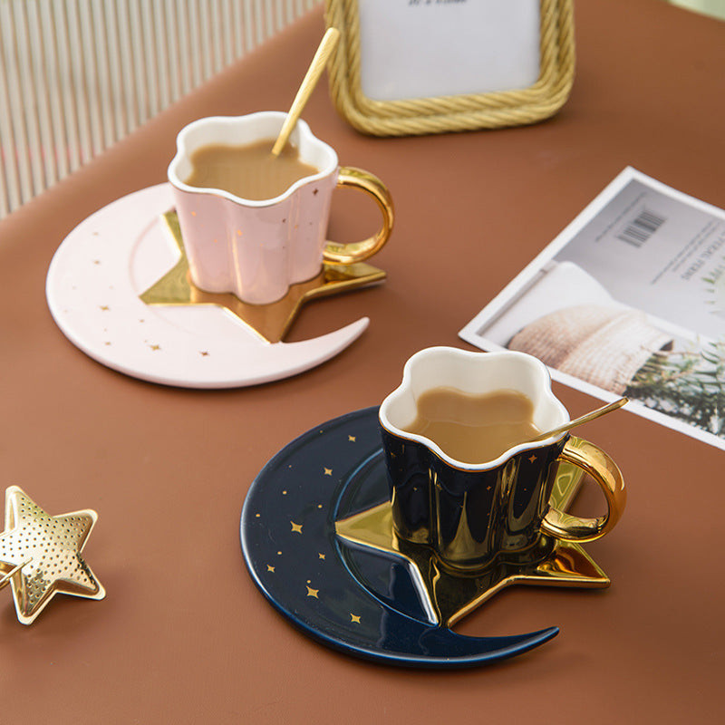 Tasse créative en céramique avec soucoupe en forme d'étoile et de lune