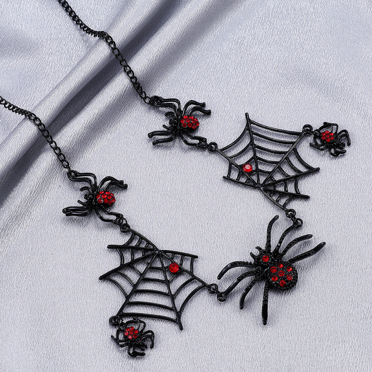 Collier d'araignée et de toile d'araignée d'Halloween Collier de clavicule de personnalité Accessoires de bijoux de mode