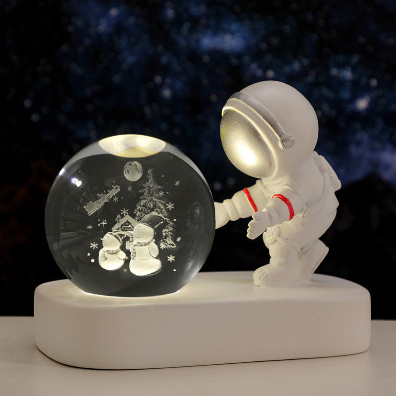 Veilleuse en forme de boule de cristal pour astronaute de la galaxie planétaire, alimentée par USB, lumière de chevet chaude, cadeau d'anniversaire