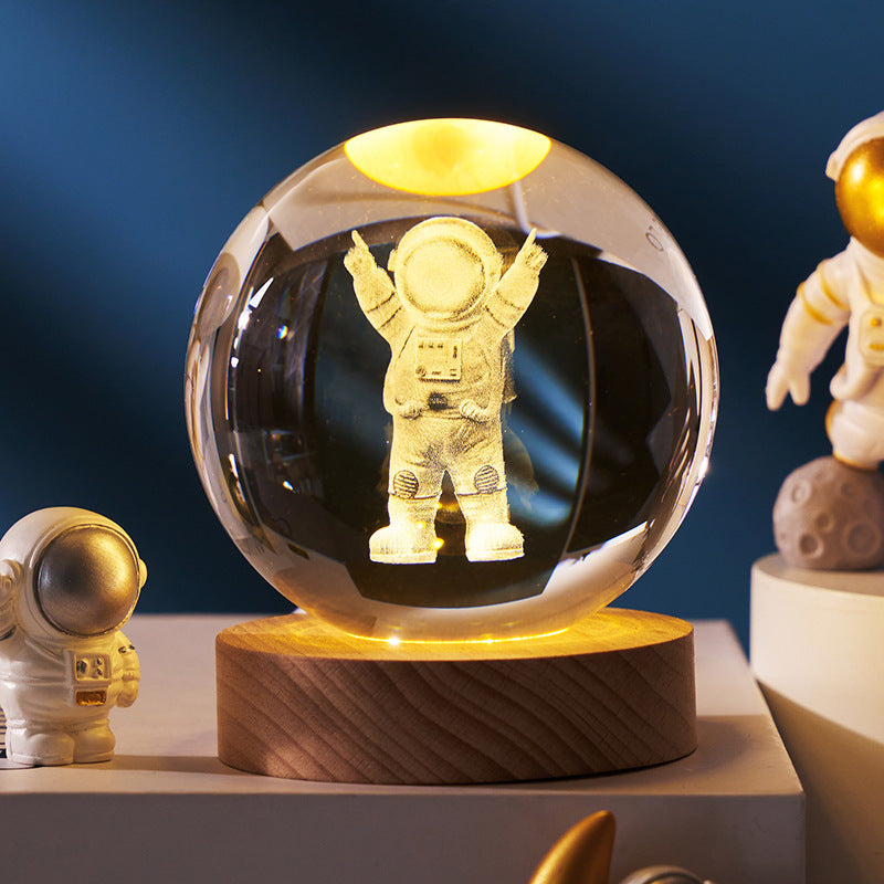 Ciel étoilé lumineux et planètes, lune, boule de cristal, petite lampe de nuit, projection d'ambiance, lumière, cadeau créatif, nouveau cadeau étrange.
