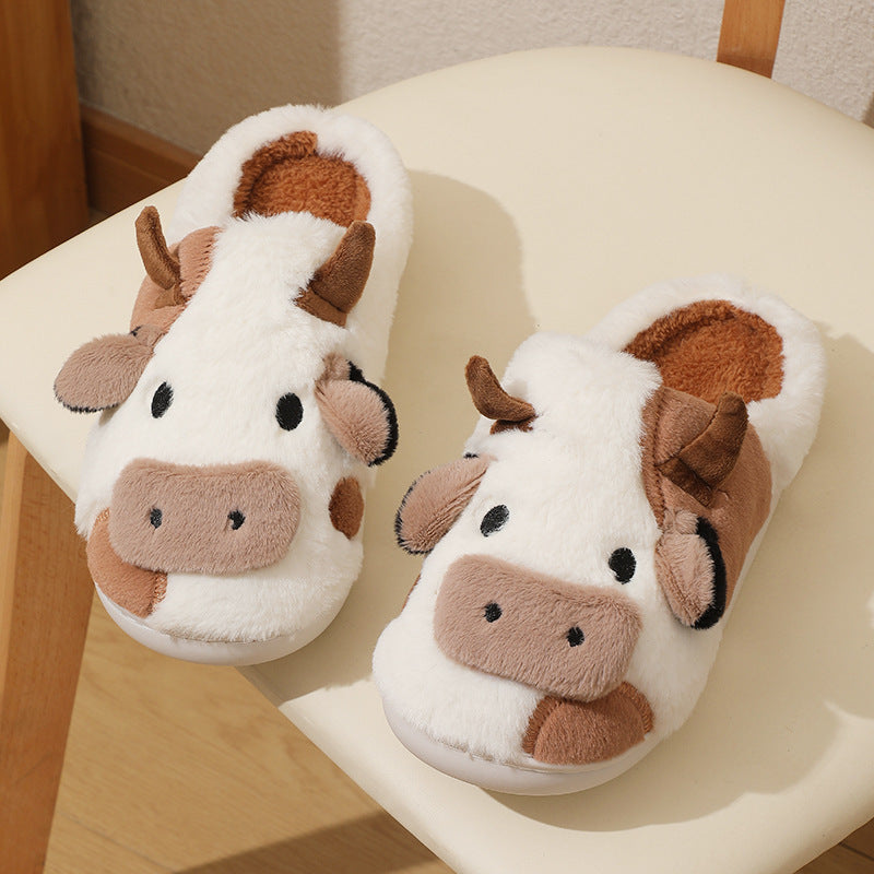 Chaussons en forme de vache mignonne pour femmes et filles, mode kawaii, doux et moelleux, chauds pour l'hiver, pantoufles en forme de vache cartoon, chaussures amusantes.