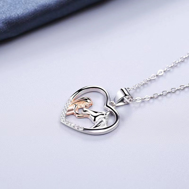 Collier cœur  de couleur fille et cheval collier clavicule élégant européen et américain pendentif cadeau de Saint Valentin