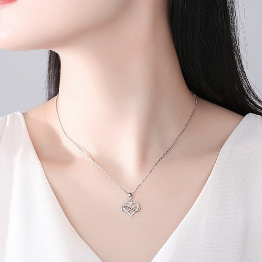 Collier d'amour illimité pour femmes, cadeau de Saint-Valentin, s'accorde avec tout, chaîne de clavicule de haute qualité, ne peut pas être tombé.