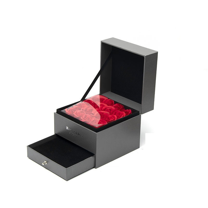 Coffret cadeau collier rose, cadeau parfait pour la Saint-Valentin.