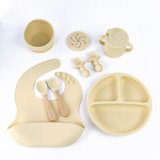 Assiette en silicone pour enfants, convenant aux ménages.