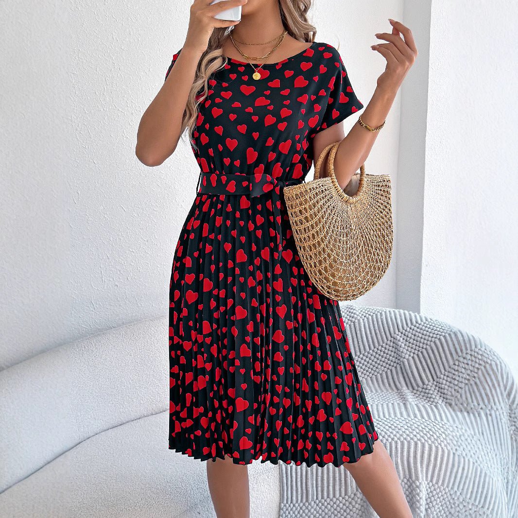 Robe plissée décontractée à manches courtes et taille ajustée, motif cœur et couleur contrastée - KaoKao