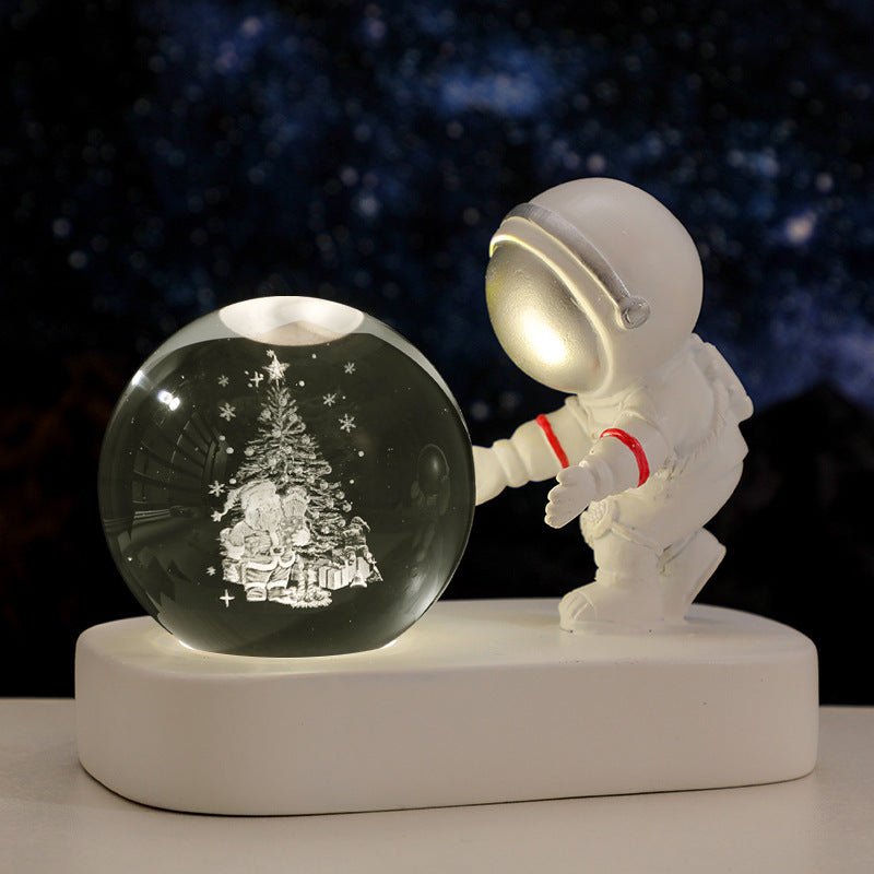 Veilleuse en forme de boule de cristal pour astronaute de la galaxie planétaire, alimentée par USB, lumière de chevet chaude, cadeau d'anniversaire - KaoKao